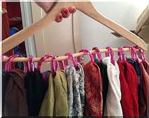 Organize your scarves