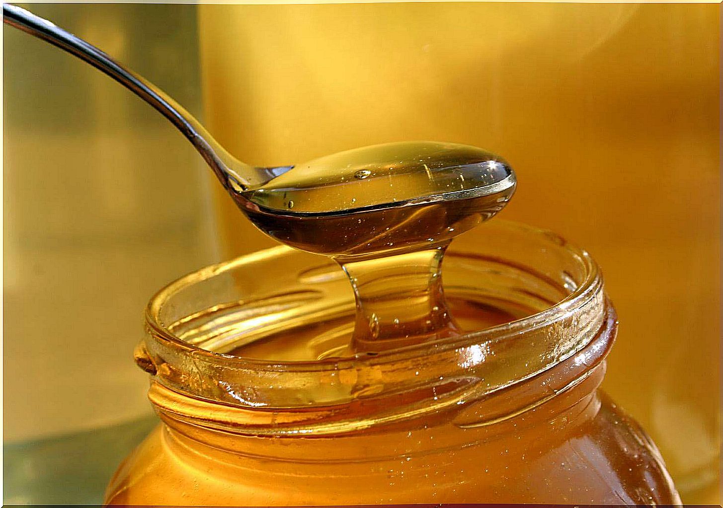 7 surprising uses of honey