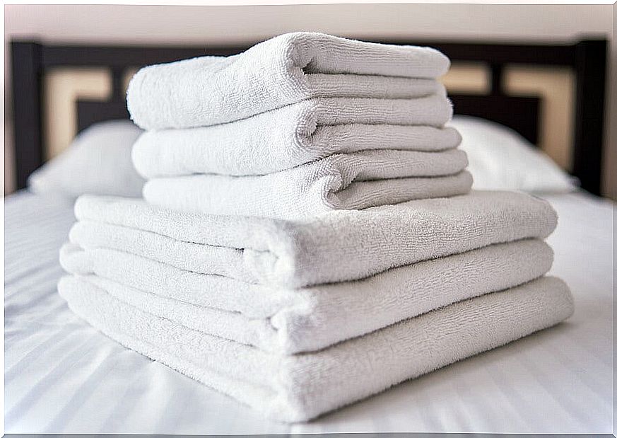 An effective trick that will leave your old towels like new