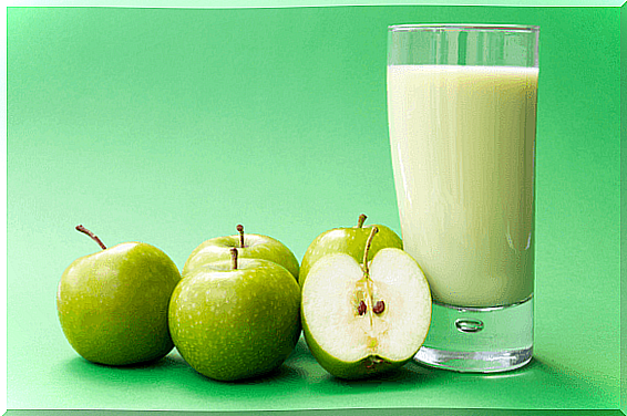 green-apple-smoothie