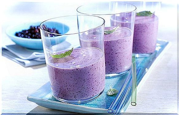 blueberry-smoothie