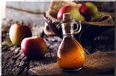 Make your own apple cider vinegar