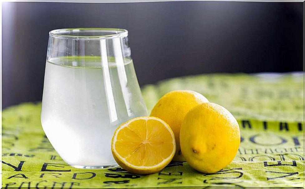 Water with lemon