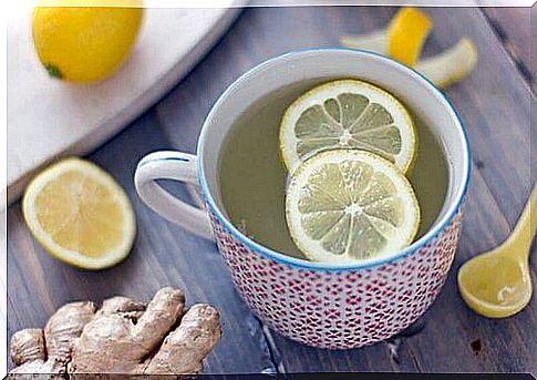 Lemon and ginger root infusion