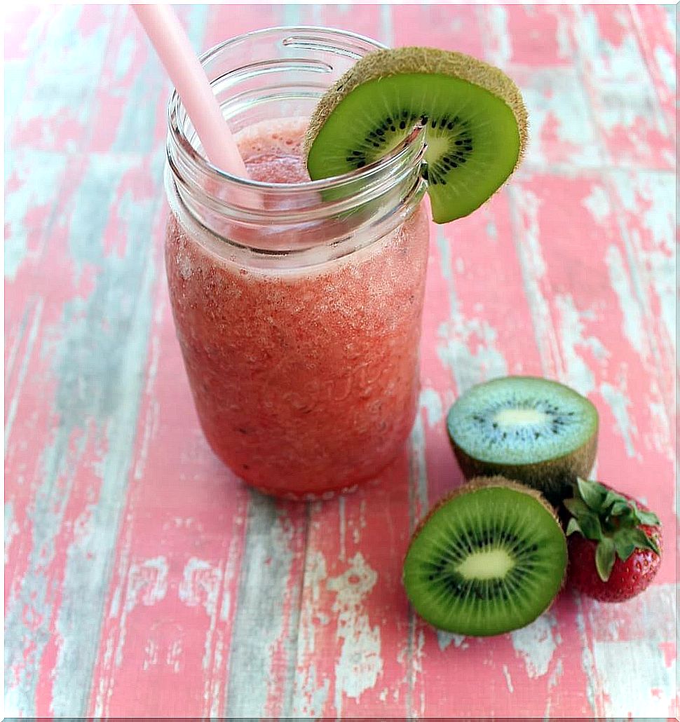 Strawberry and kiwi juice