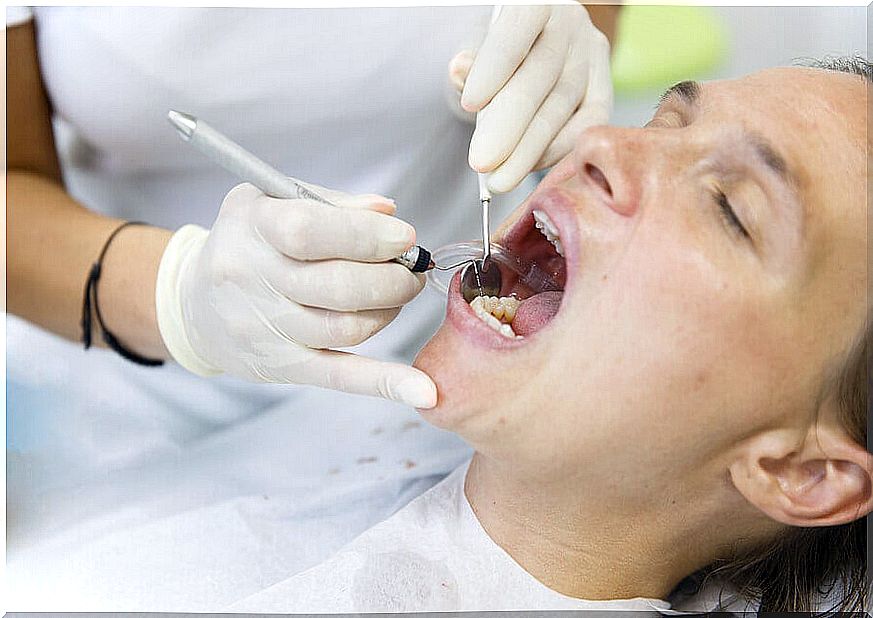 What is a dental amalgam?