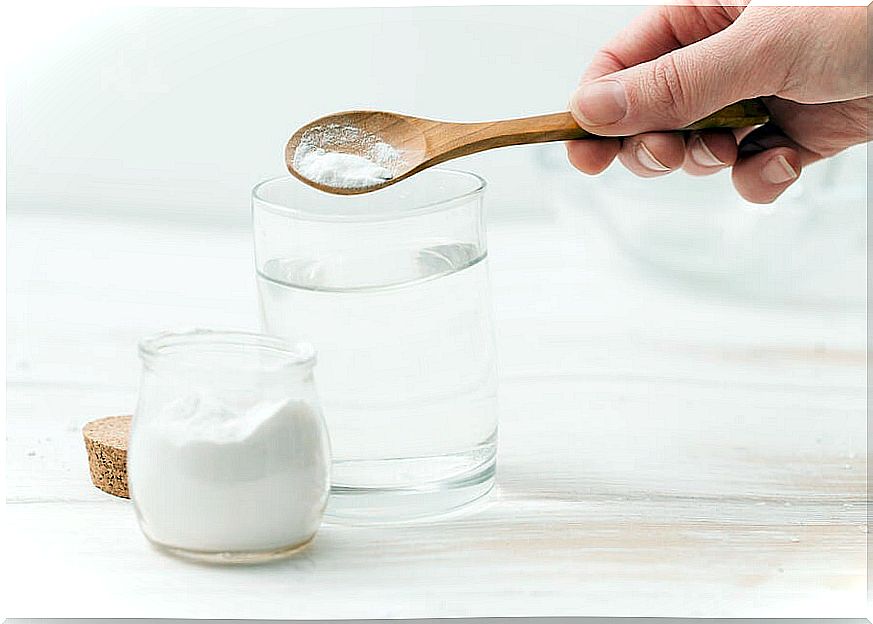 How To Consume Baking Soda To Fight Heartburn