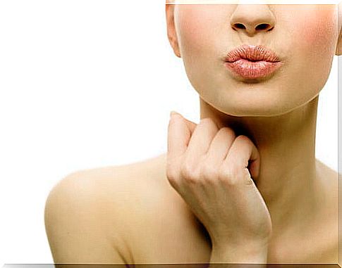 How to hydrate lips naturally