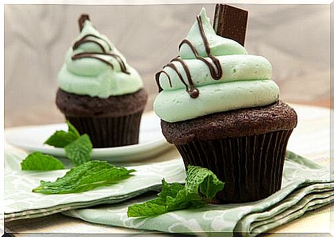 Mint cupcakes on the table