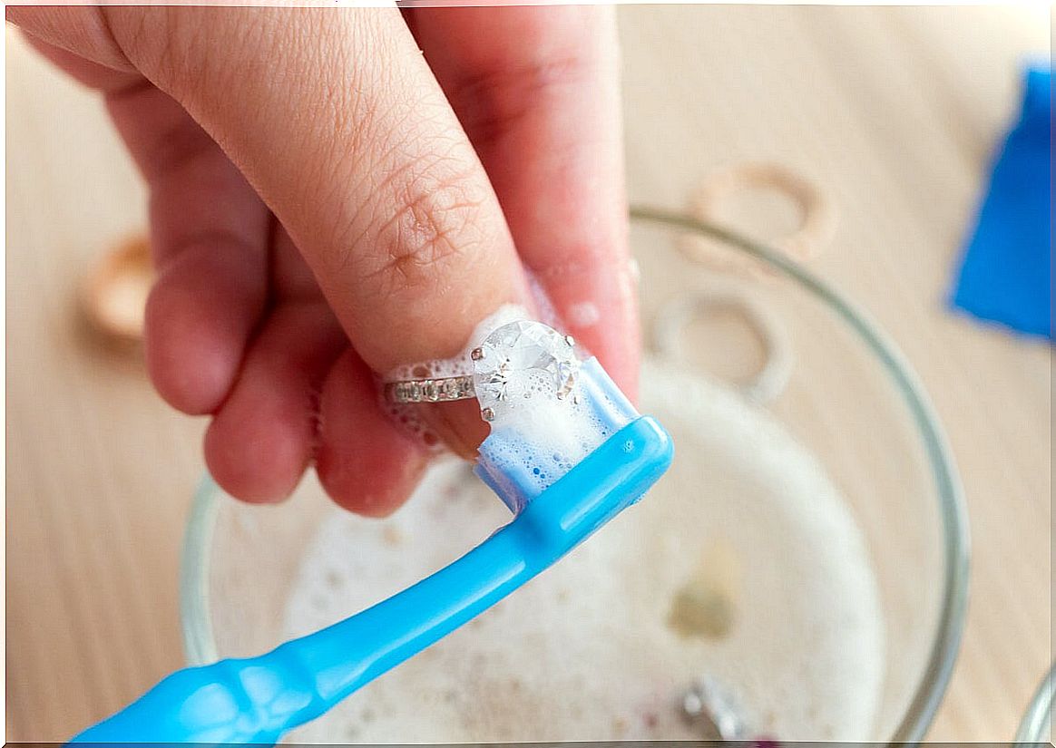 Baking soda and vinegar mixture.