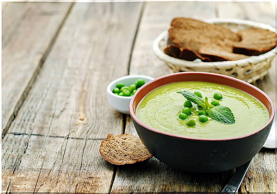 Pea and oat soup