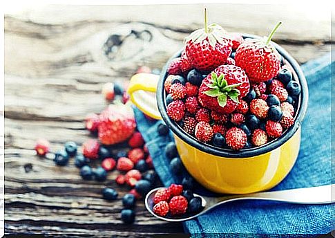 Anti-aging foods: berries