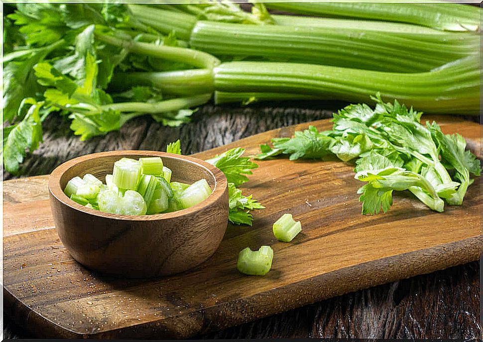 Benefits of fresh celery.